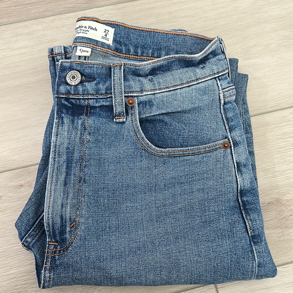 Abercrombie & Fitch CURVE LOVE women Jeans